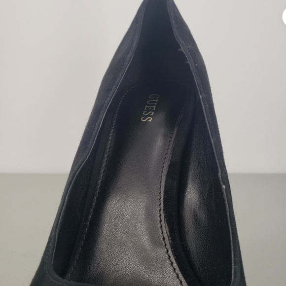 Guess CACEI Pump Womens 9.5M Black Suede Stiletto Slip On High Heels Peep Toe - Picture 8 of 16